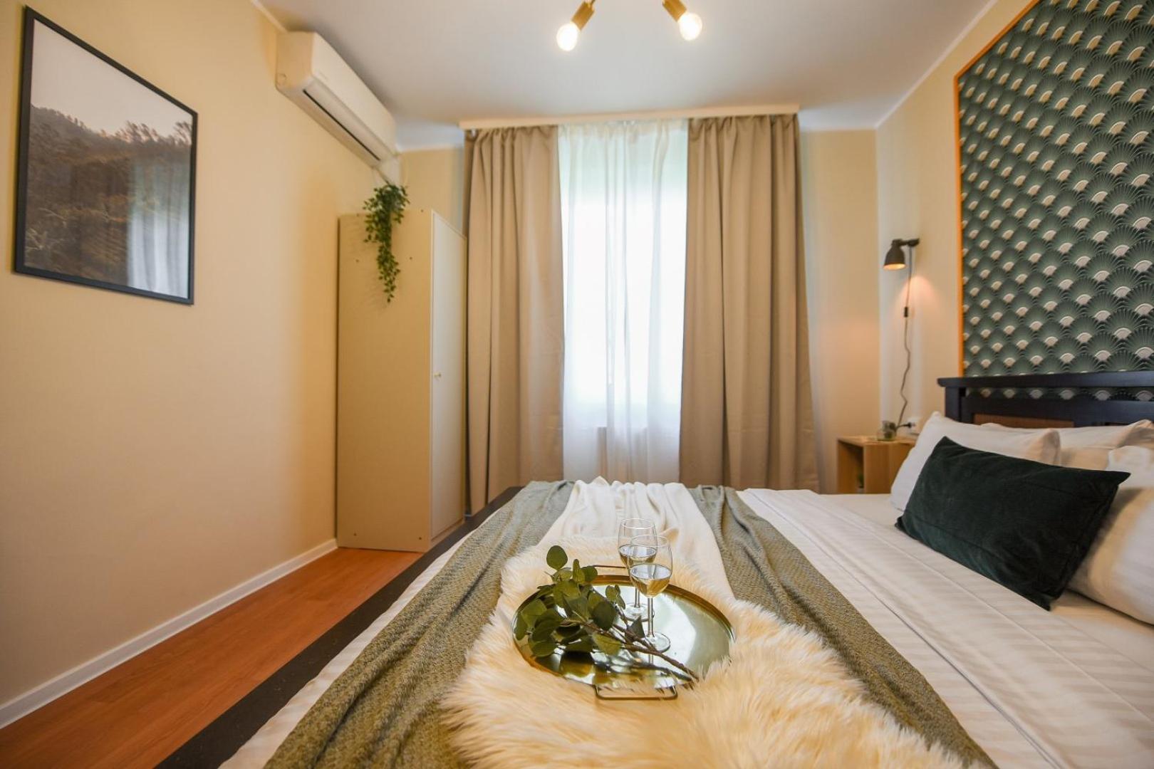 Modern Elegance In The Heart Of The City - romana Square Bucharest
