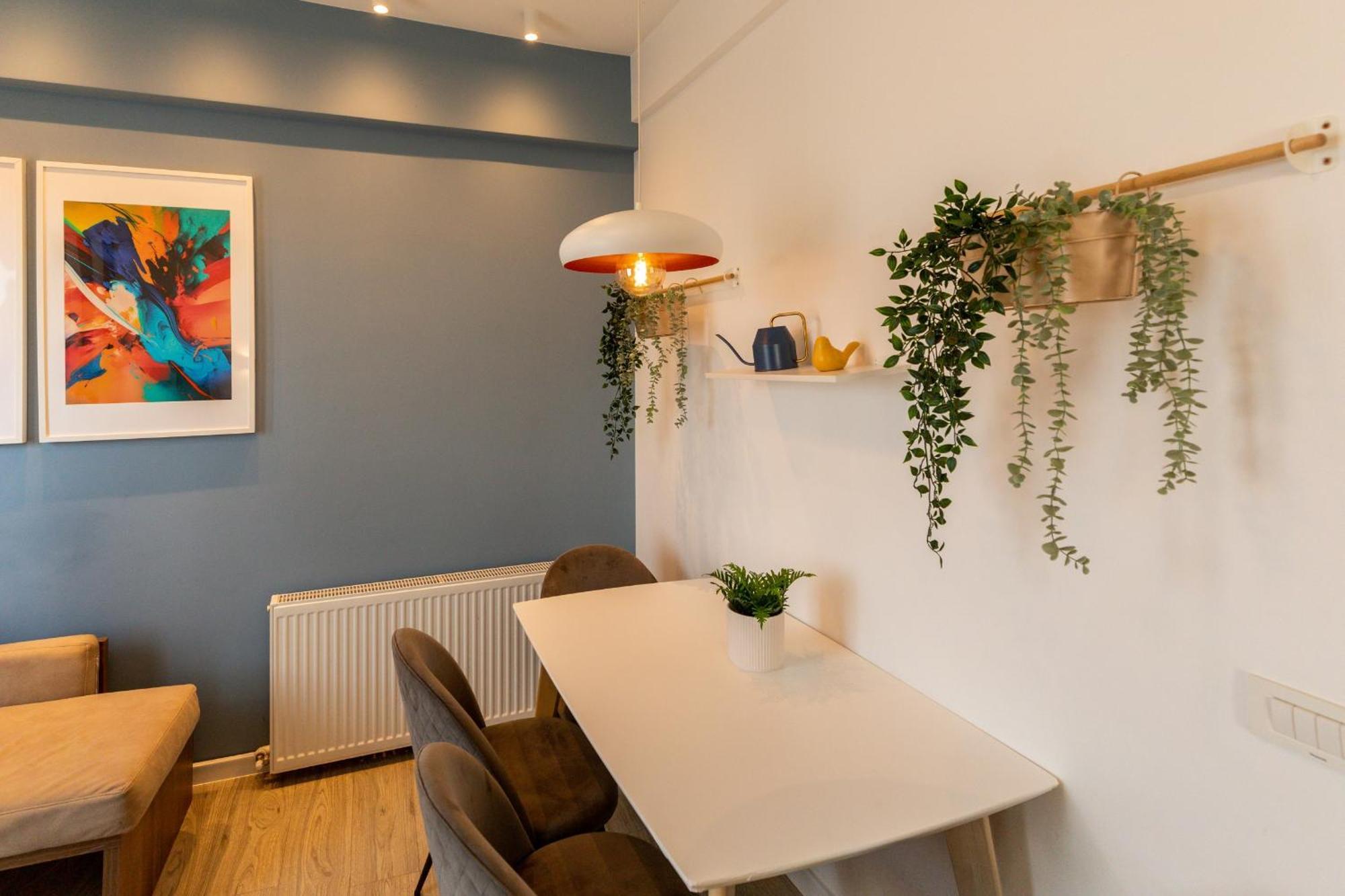 Modern Elegance In The Heart Of The City - romana Square * Bucharest