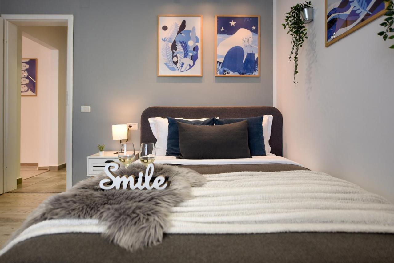 Modern Elegance In The Heart Of The City - romana Square Appartamento *