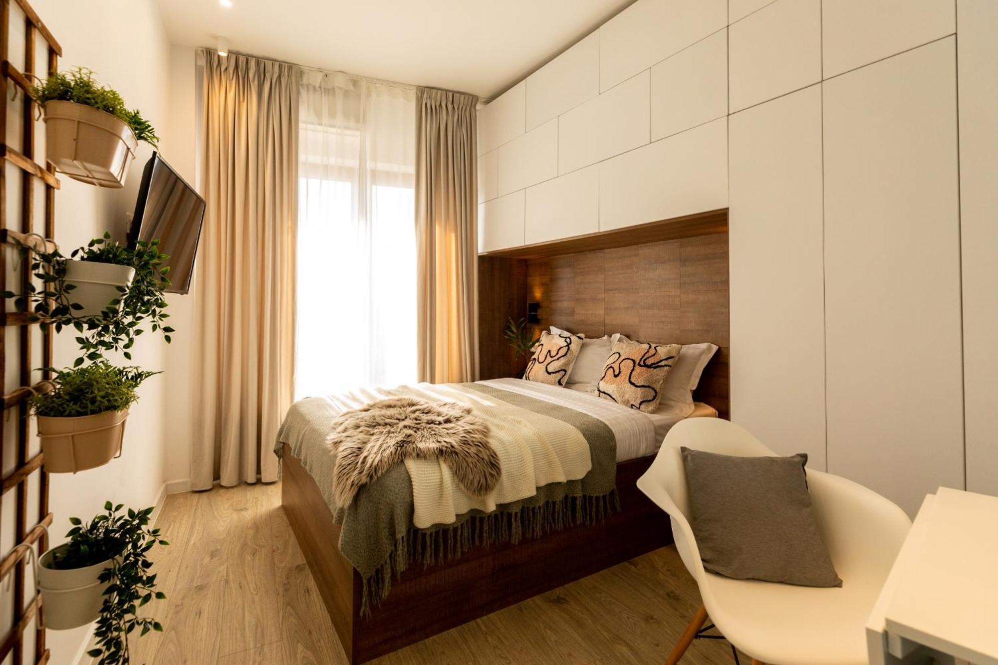 Modern Elegance In The Heart Of The City - romana Square Appartamento *