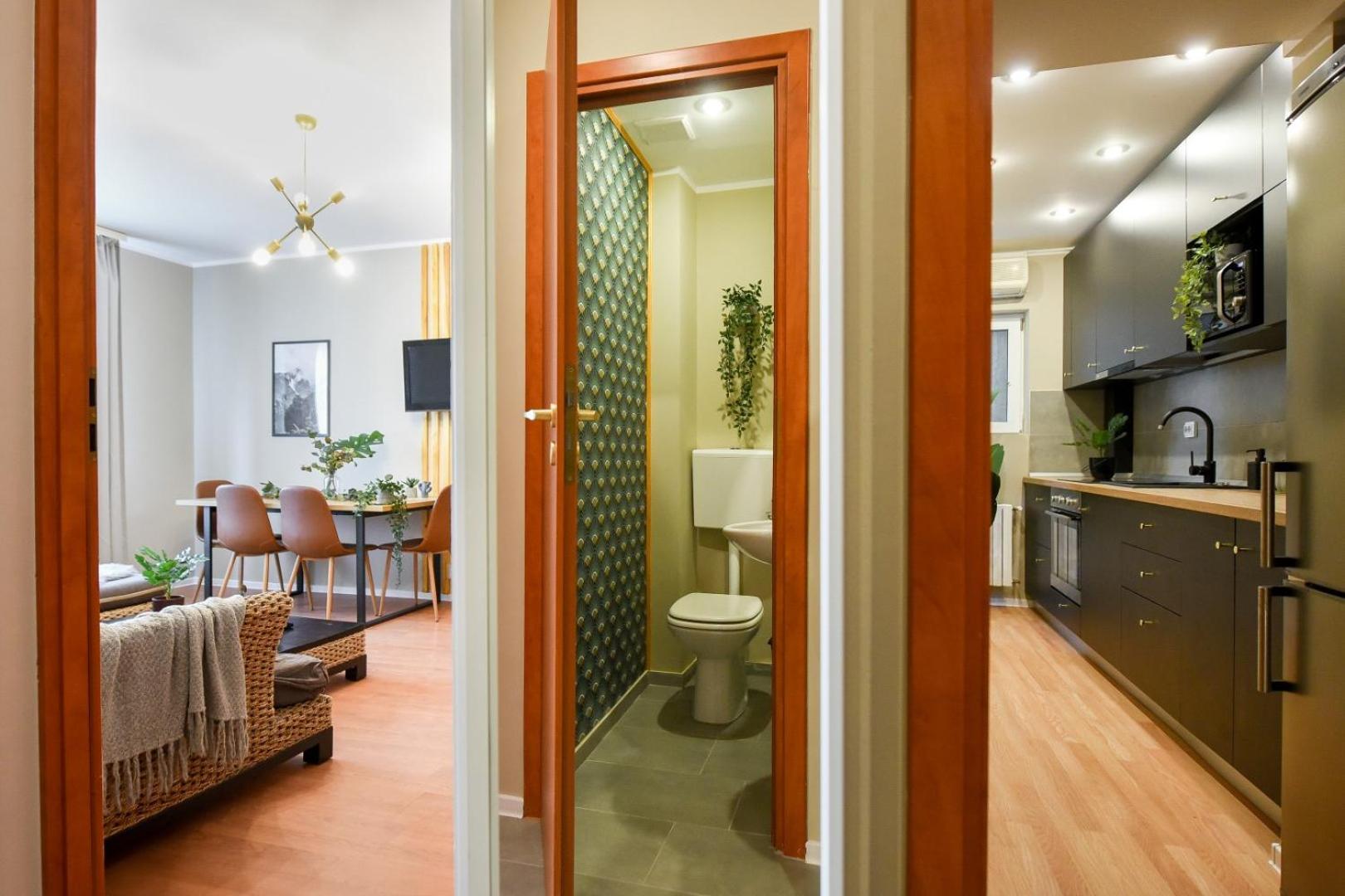 Modern Elegance In The Heart Of The City - romana Square Bucarest