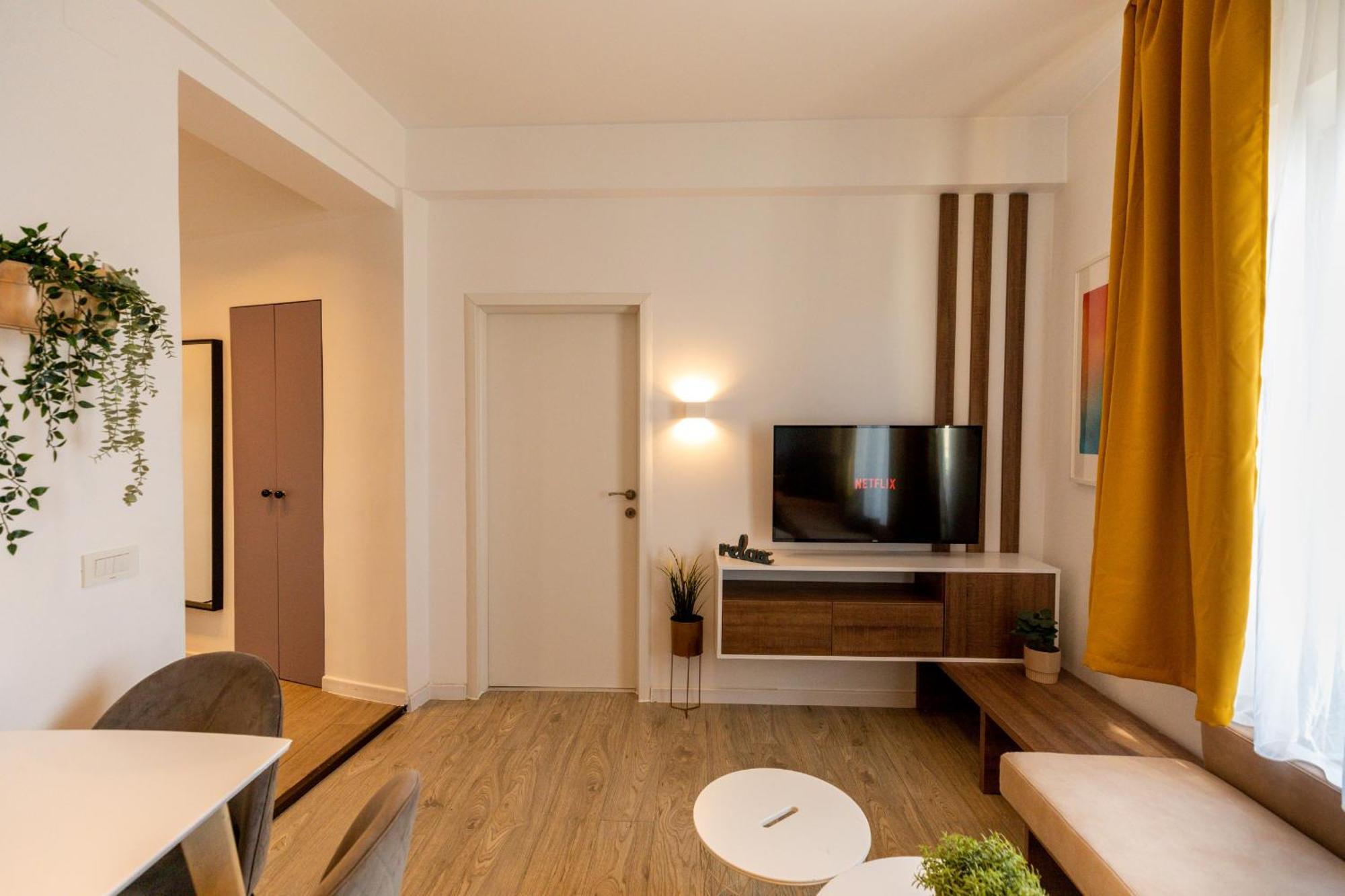 Modern Elegance In The Heart Of The City - romana Square Appartamento Bucarest
