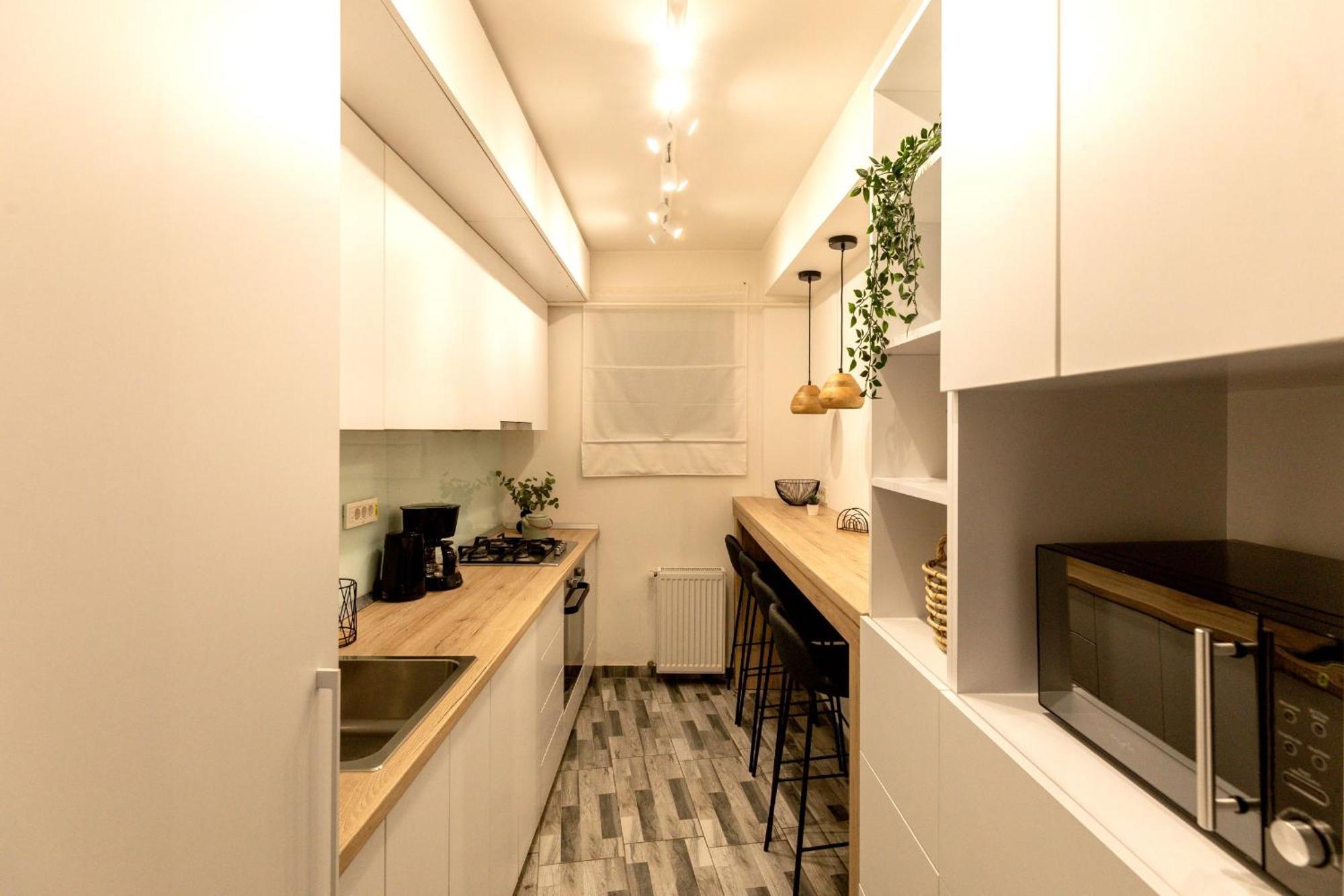 Modern Elegance In The Heart Of The City - romana Square Appartamento