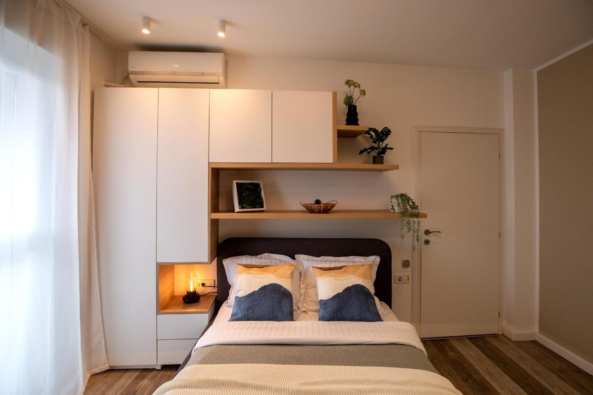 Modern Elegance In The Heart Of The City - romana Square Appartamento *